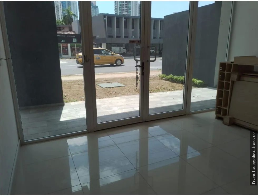 Local Comercial en Signature Point: Tu Nuevo Espacio de Éxito