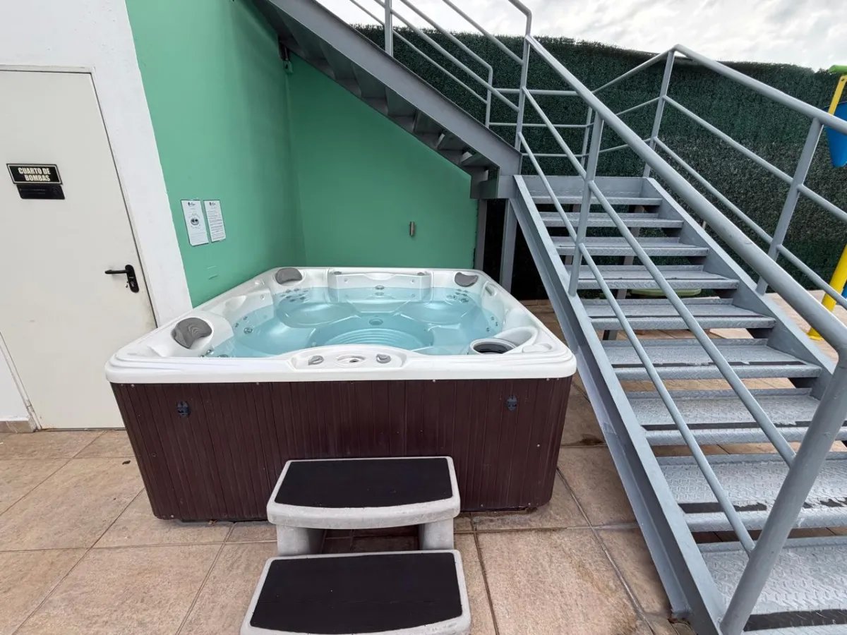 Venta Apartamento amoblado en PH San Roque, Via España
