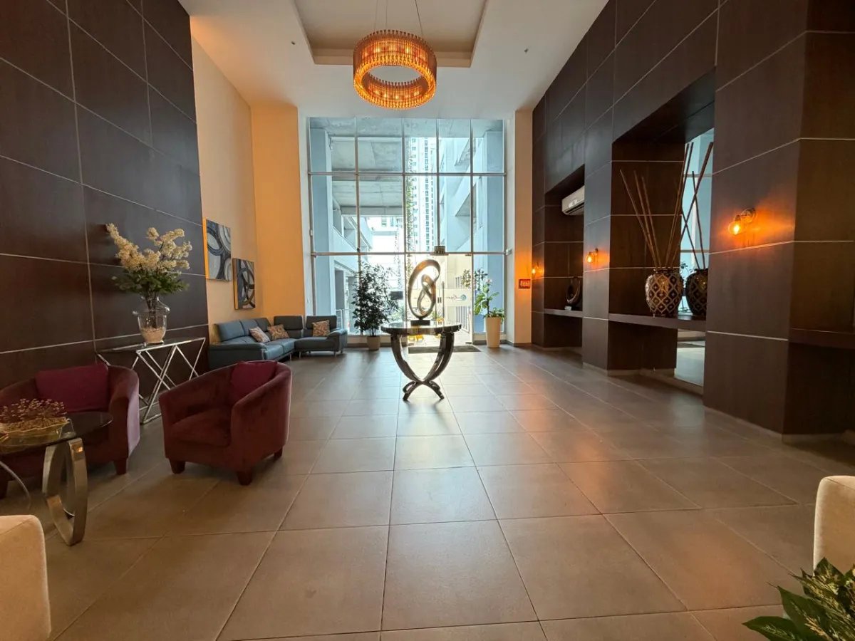 Venta Apartamento amoblado en PH San Roque, Via España