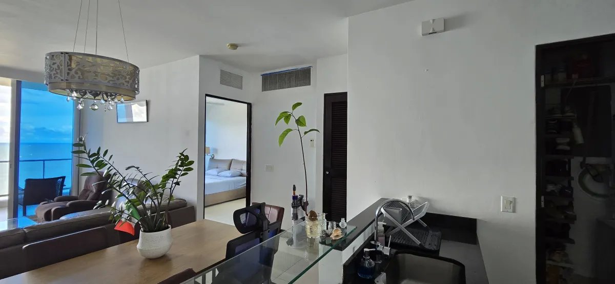 Apartamento en venta  Av Balboa - PH Destiny