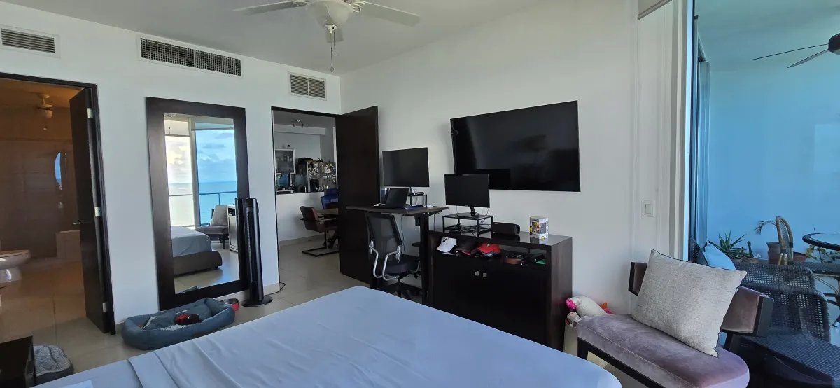 Apartamento en venta  Av Balboa - PH Destiny