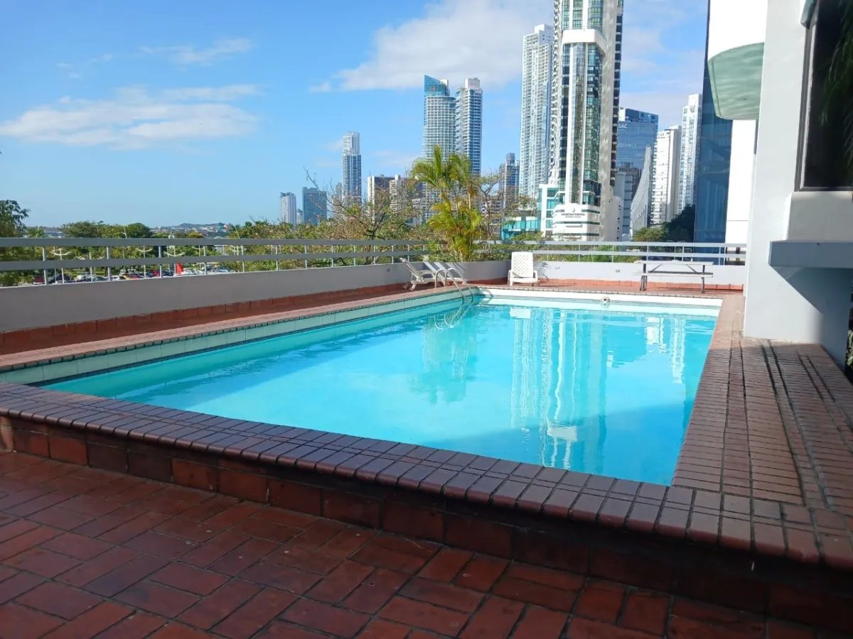 SE VENDE APARTAMENTO EN AVENIDA BALBOA