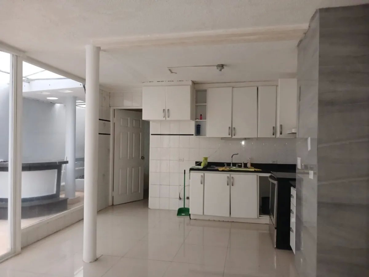 SE VENDE APARTAMENTO EN AVENIDA BALBOA