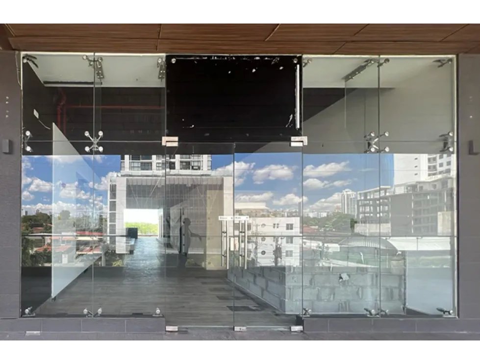 Local Comercial en Alquiler - 116m² en The Plaza, Coco del Mar