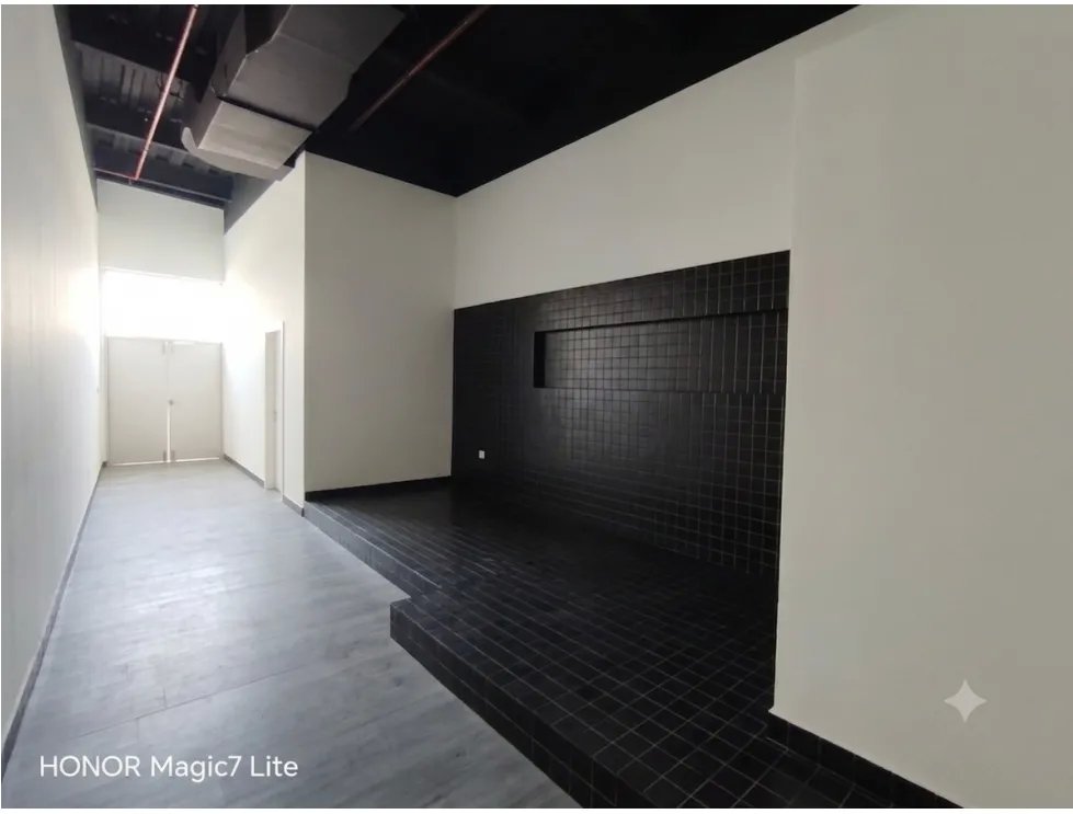 Local Comercial en Alquiler - 116m² en The Plaza, Coco del Mar