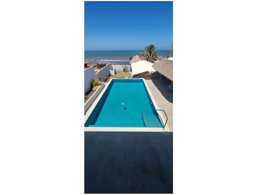 Venta de casa frente al mar en Playa Uverito