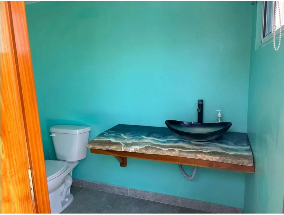 Venta de casa frente al mar en Playa Uverito