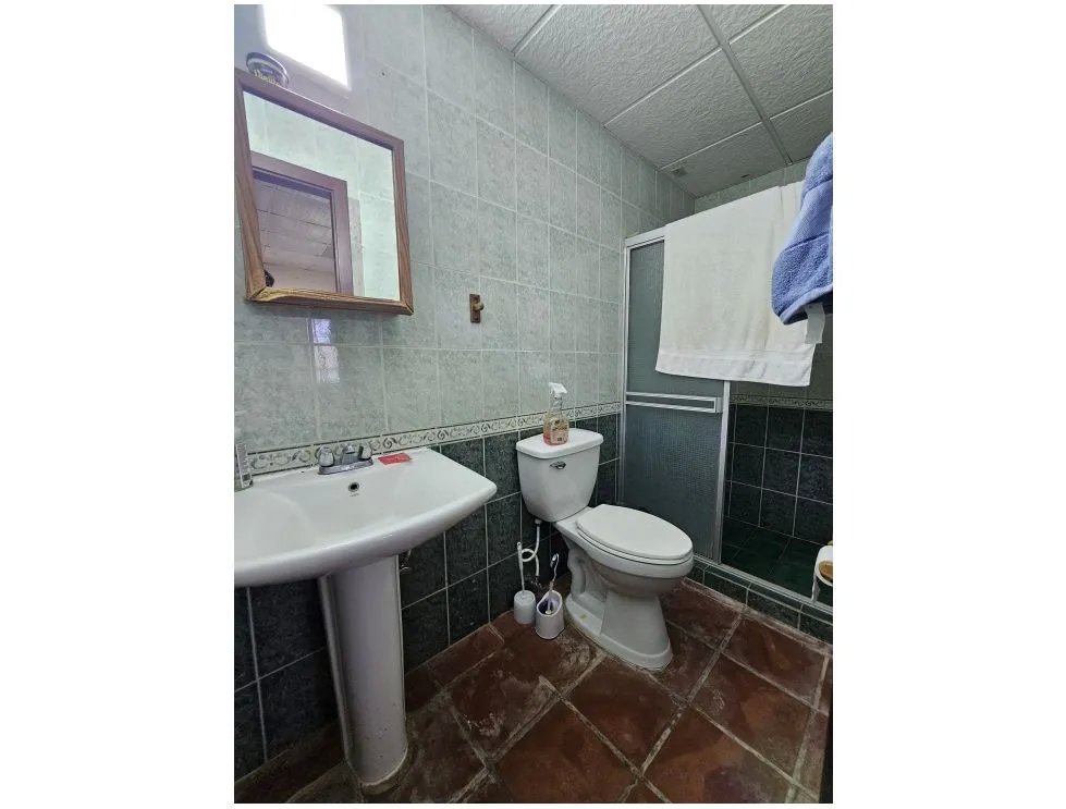 Venta de casa con acceso directo al mar, Playa Uverito