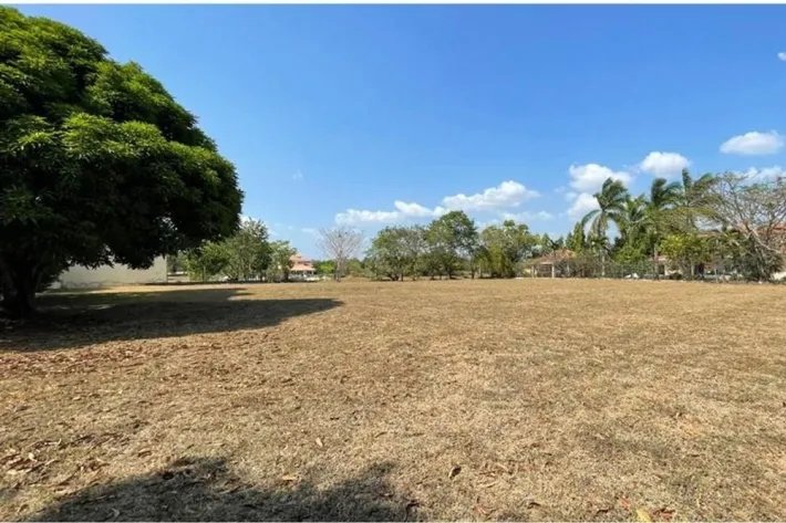 Lands for sale at Club de Golf, Coronado, Chame