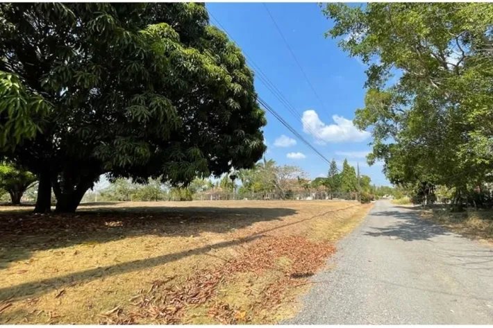 Lands for sale at Club de Golf, Coronado, Chame