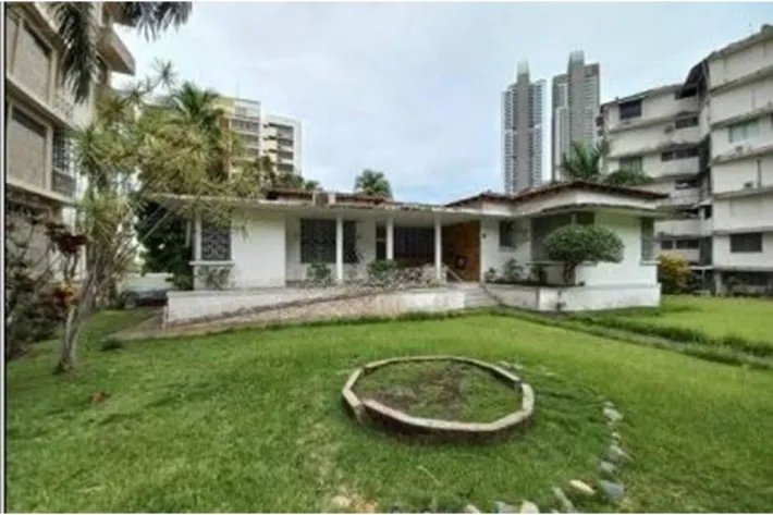 Land for sale in El Cangrejo, Panama