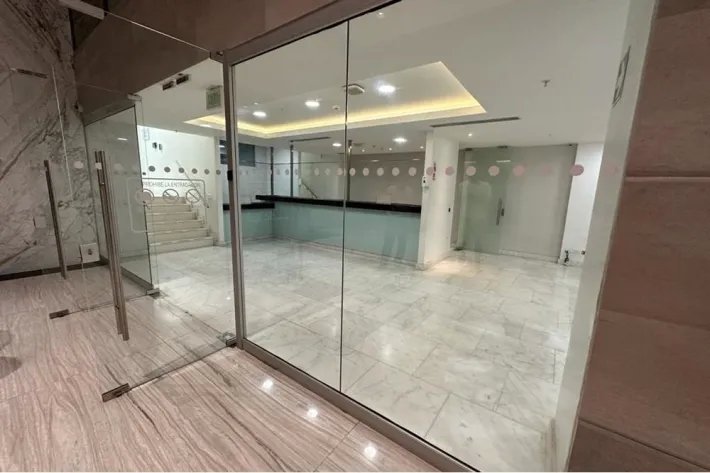 Commercial premises for rent in Hi Point Offices, Bella Vista