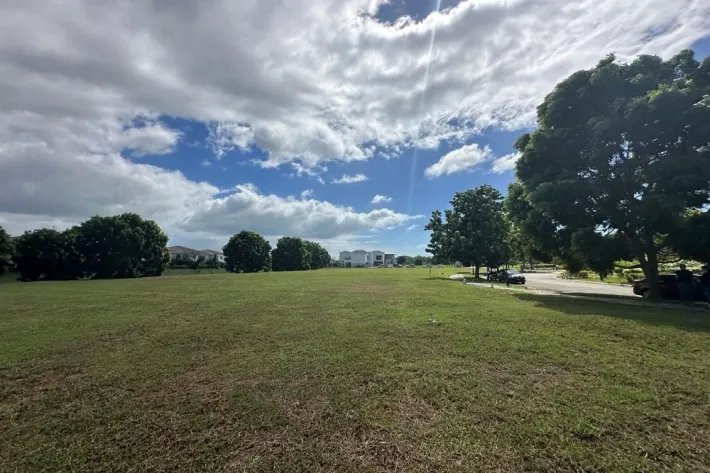 Land lots for sale in Peninsula Estates, Santa Maria Golf  Country Club