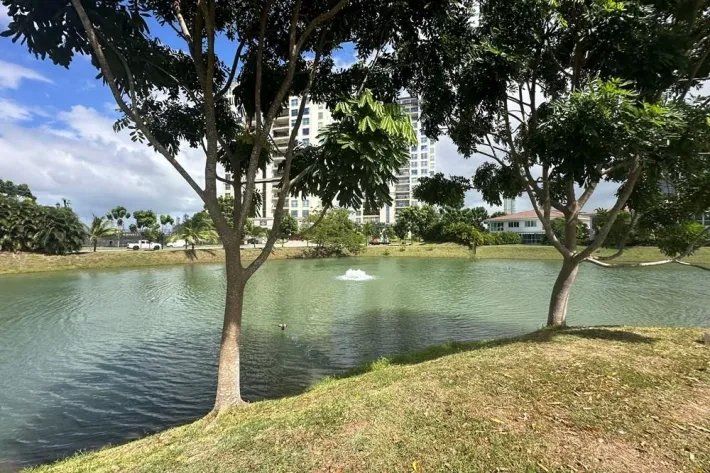 Land lots for sale in Peninsula Estates, Santa Maria Golf  Country Club