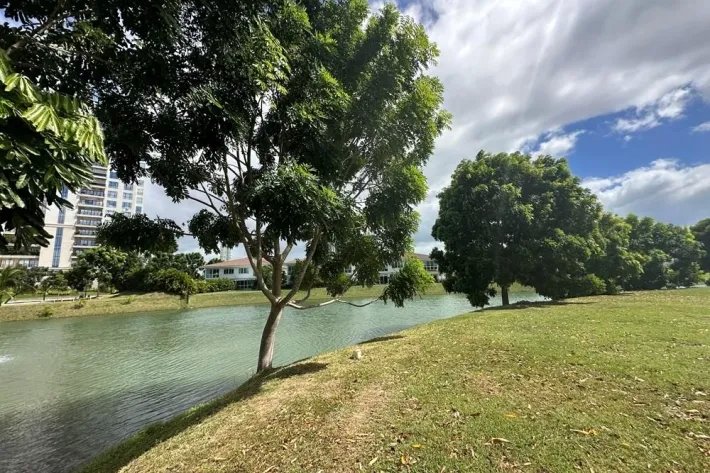 Land lots for sale in Peninsula Estates, Santa Maria Golf  Country Club