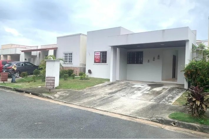 House for sale in Arboledas, Los Olivos, La Chorrera