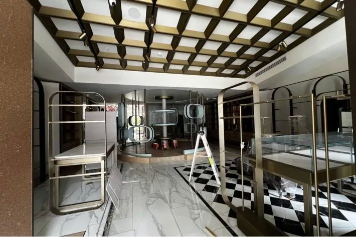 Commercial premises for rent, Plaza Sunset Strip, San Francisco