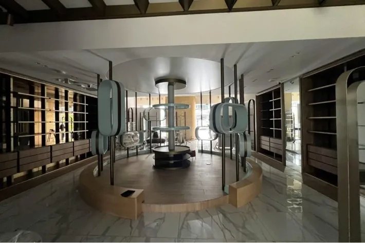 Commercial premises for rent, Plaza Sunset Strip, San Francisco