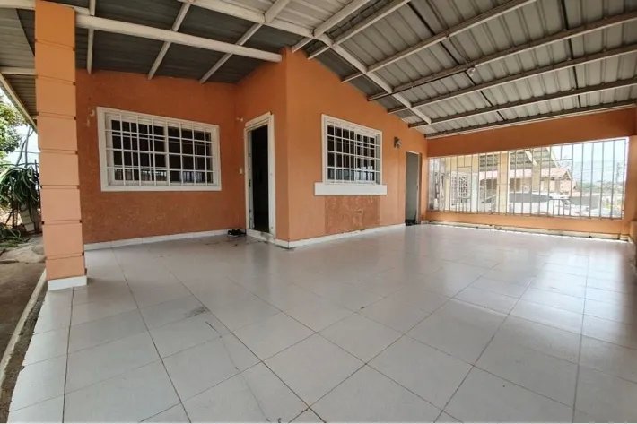 House for sale in Praderas del Campo, La Chorrera