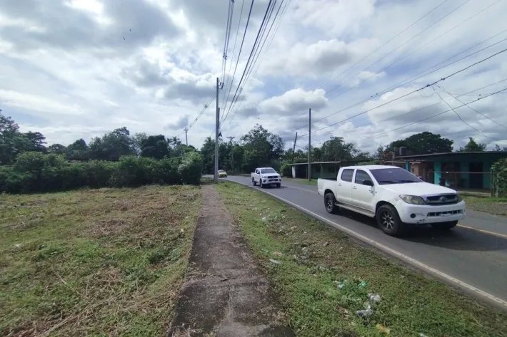 Land plot for sale in Villalobos, Pedregal
