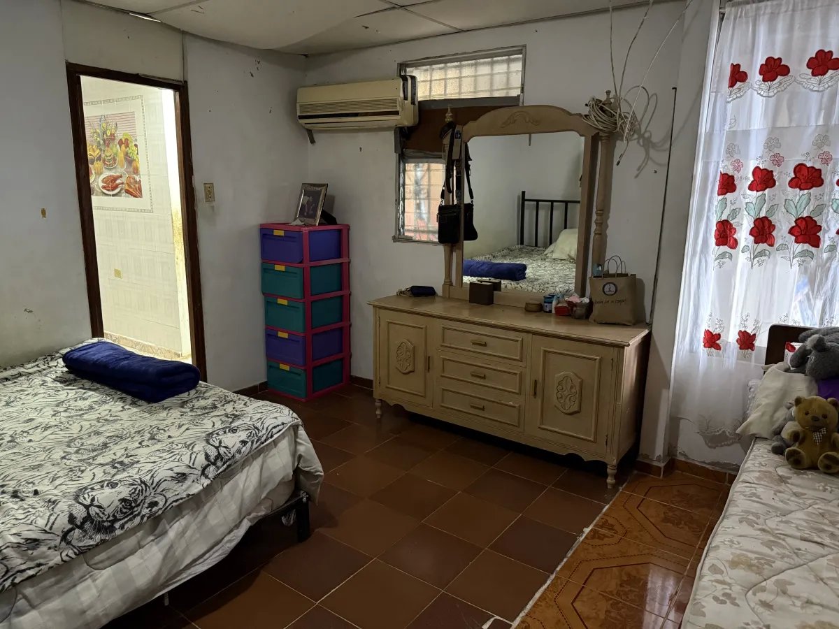 Single Family Detached For Sale in Vacamonte