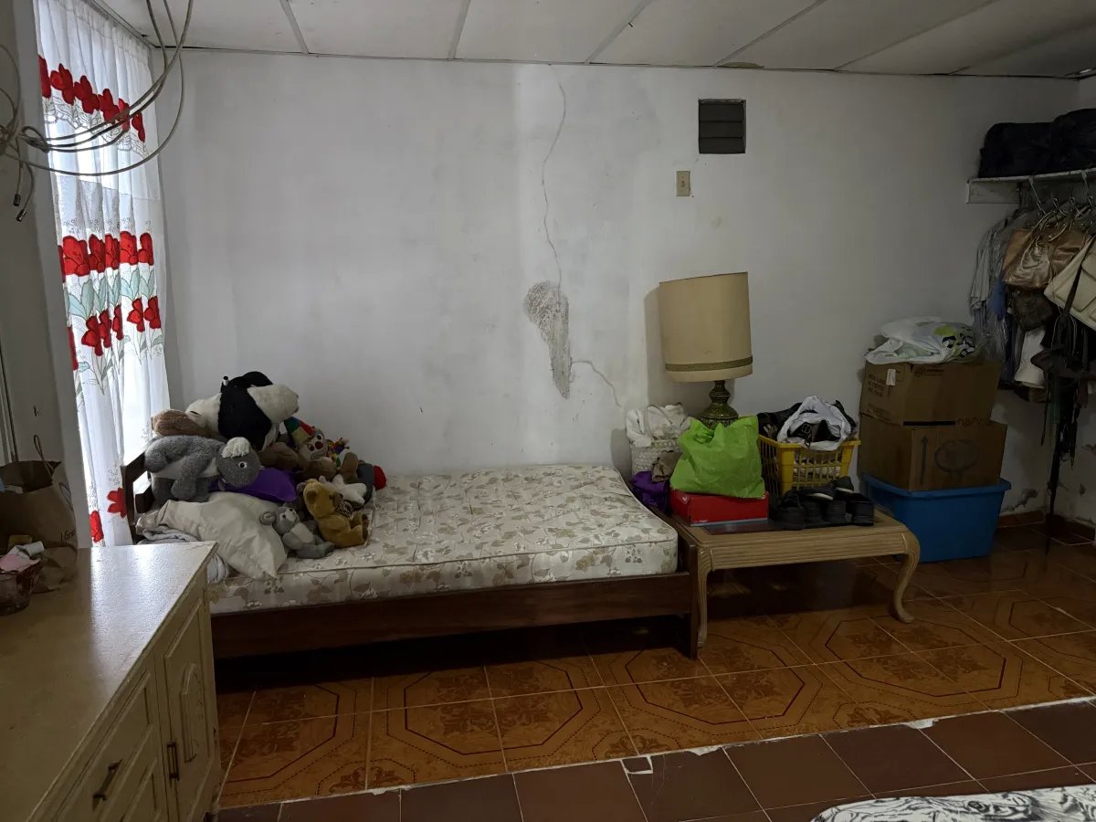 Single Family Detached For Sale in Vacamonte