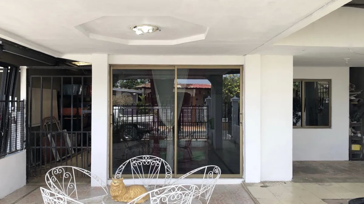 Single Family Detached For Sale in Vacamonte
