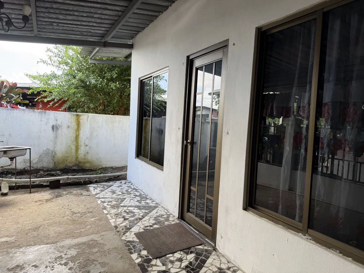 Single Family Detached For Sale in Vacamonte
