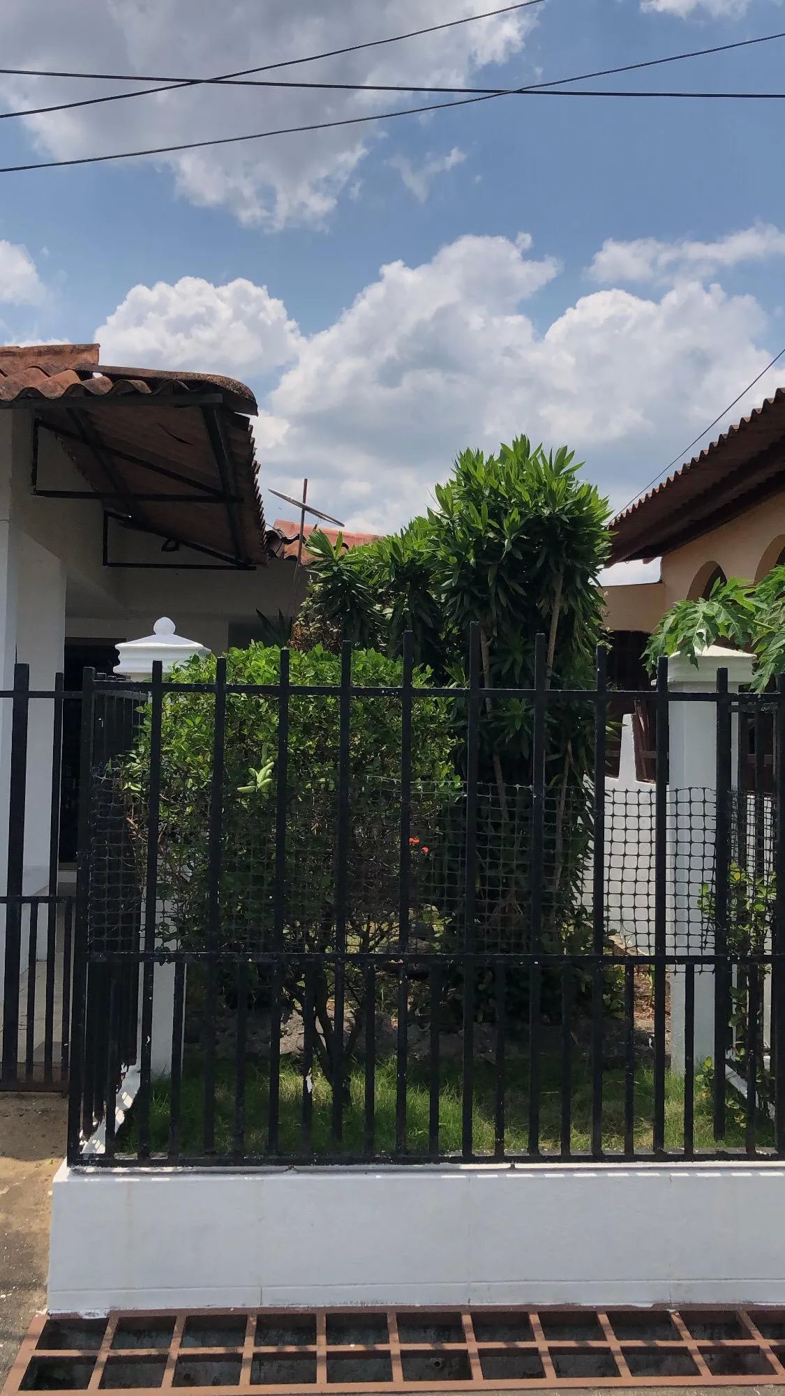 Single Family Detached For Sale in Vacamonte