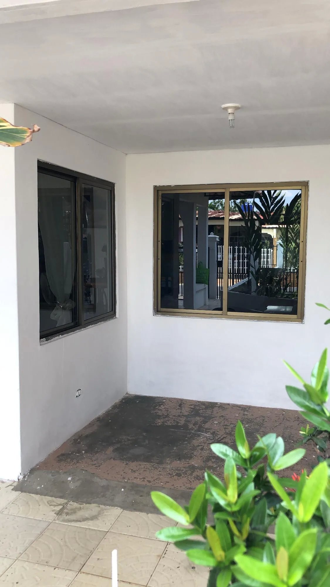 Single Family Detached For Sale in Vacamonte