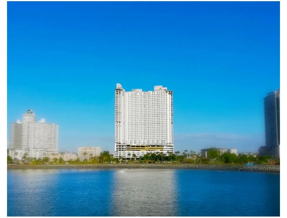 Apartment For Sale in Avenida Balboa