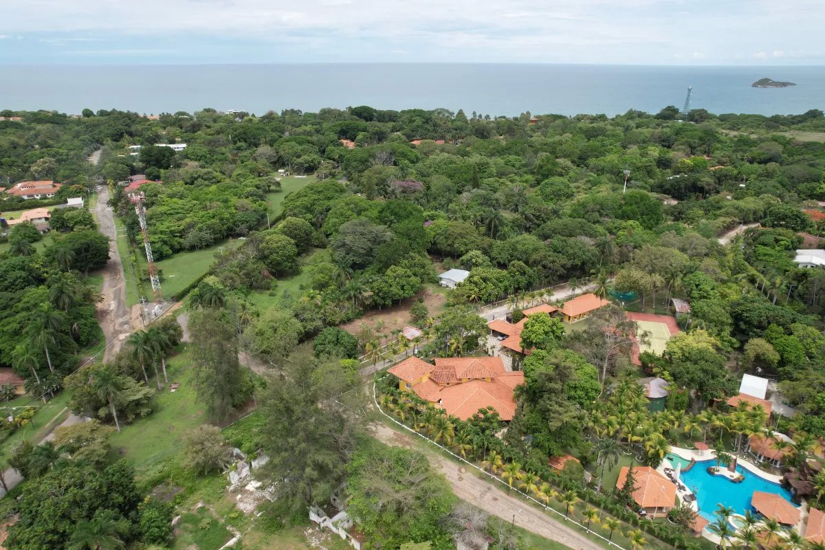 Unimproved Land For Sale in Santa Clara, San Carlos