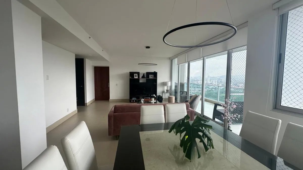 Se alquila Apartamento en Costa del Este, Panamá