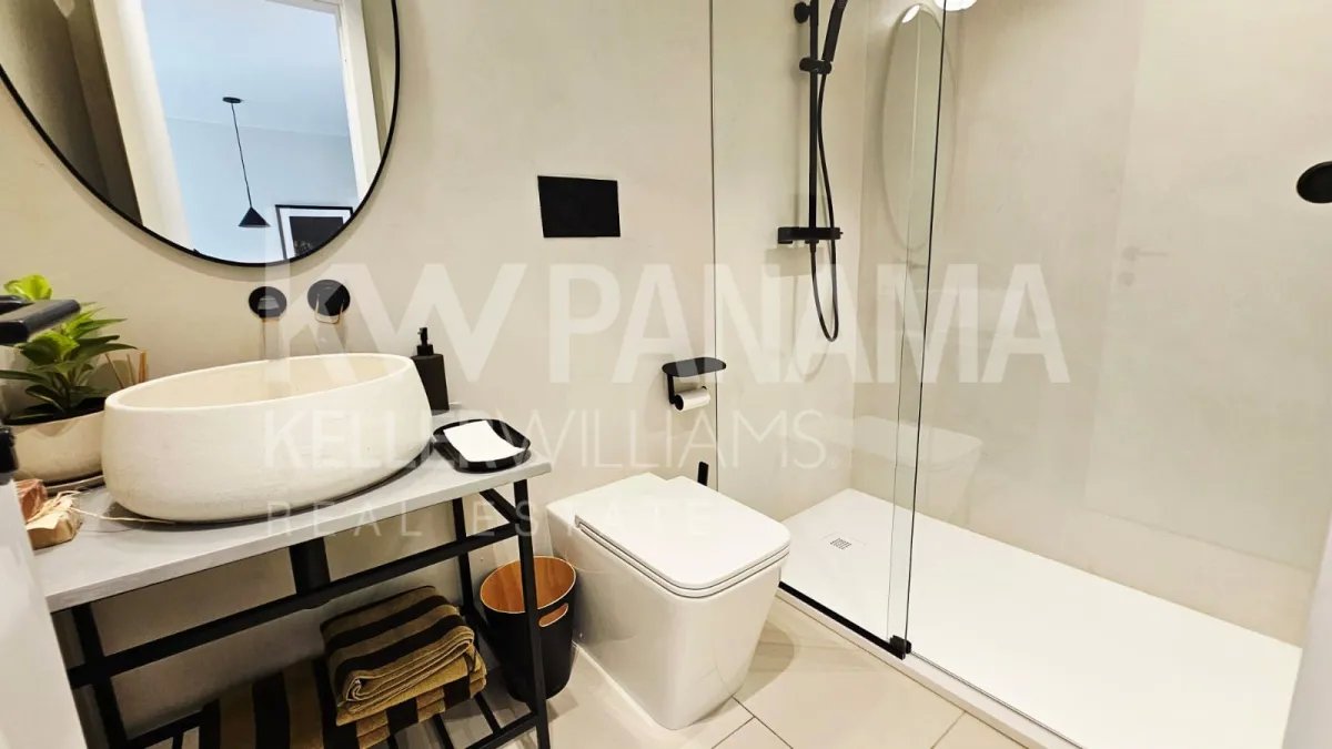 Apartment For Sale in El Cangrejo