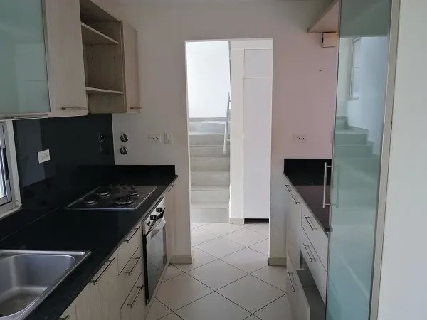 Single Family Attached For Sale in ARRAIJAN