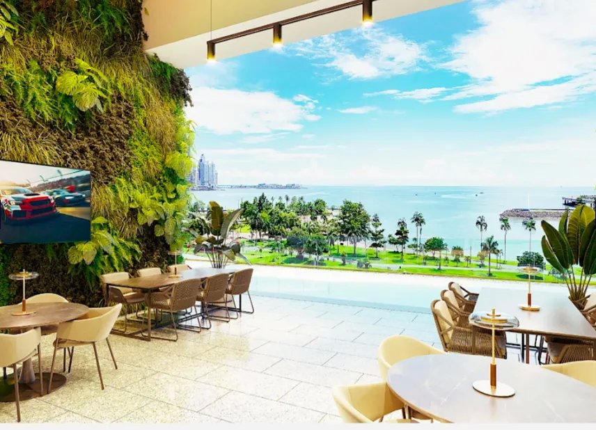 Apartment For Sale in Avenida Balboa