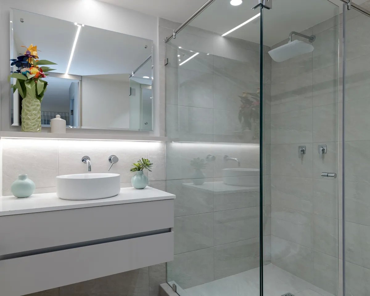 Apartment For Sale in Avenida Balboa