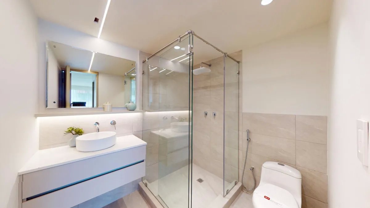 Apartment For Sale in Avenida Balboa