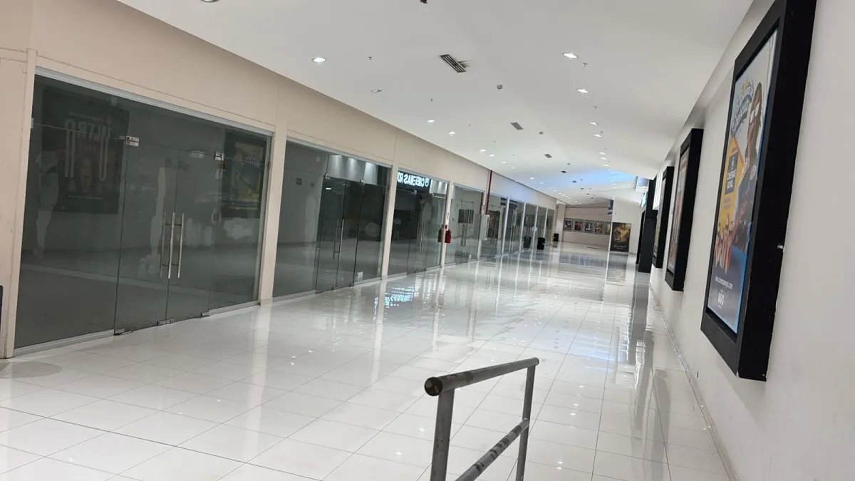 Alquiler de Local Comercial en Megamall, Panamá Este