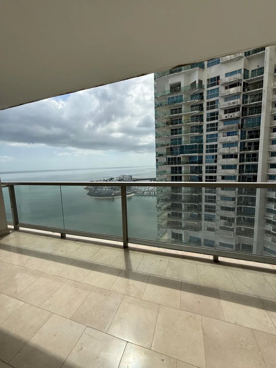 Apartment For Rent in PH TOC