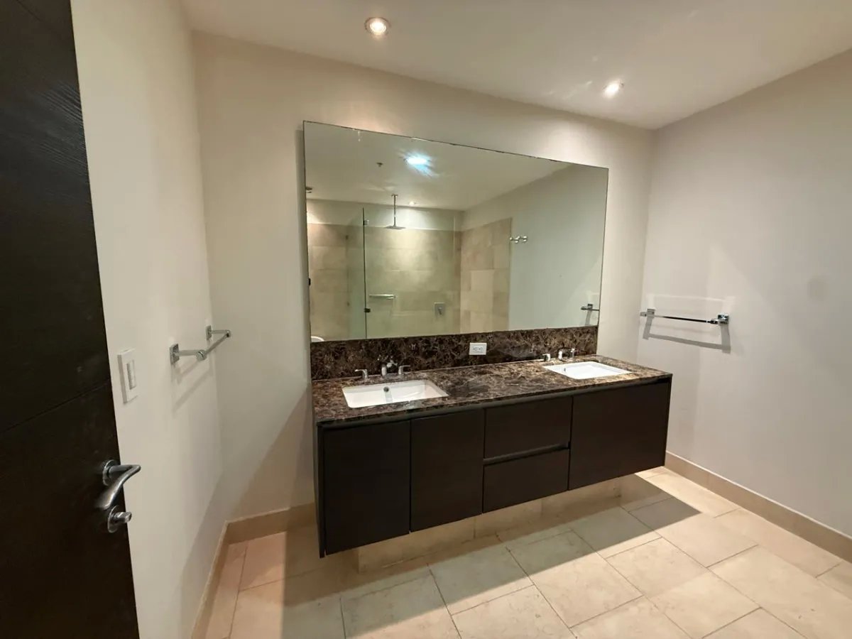 Apartment For Rent in PH TOC