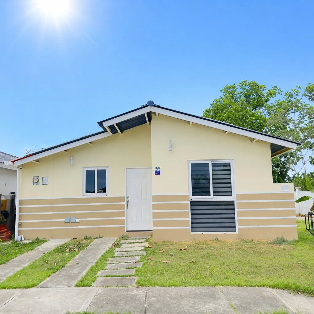 Single Family Detached For Sale in Principal Playa Dorada