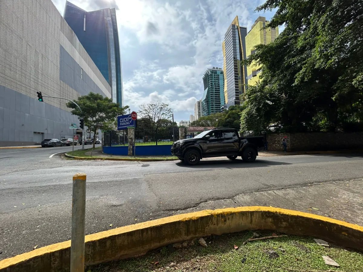Mixed Use For Sale in Avenida Nicanor de Obarrio