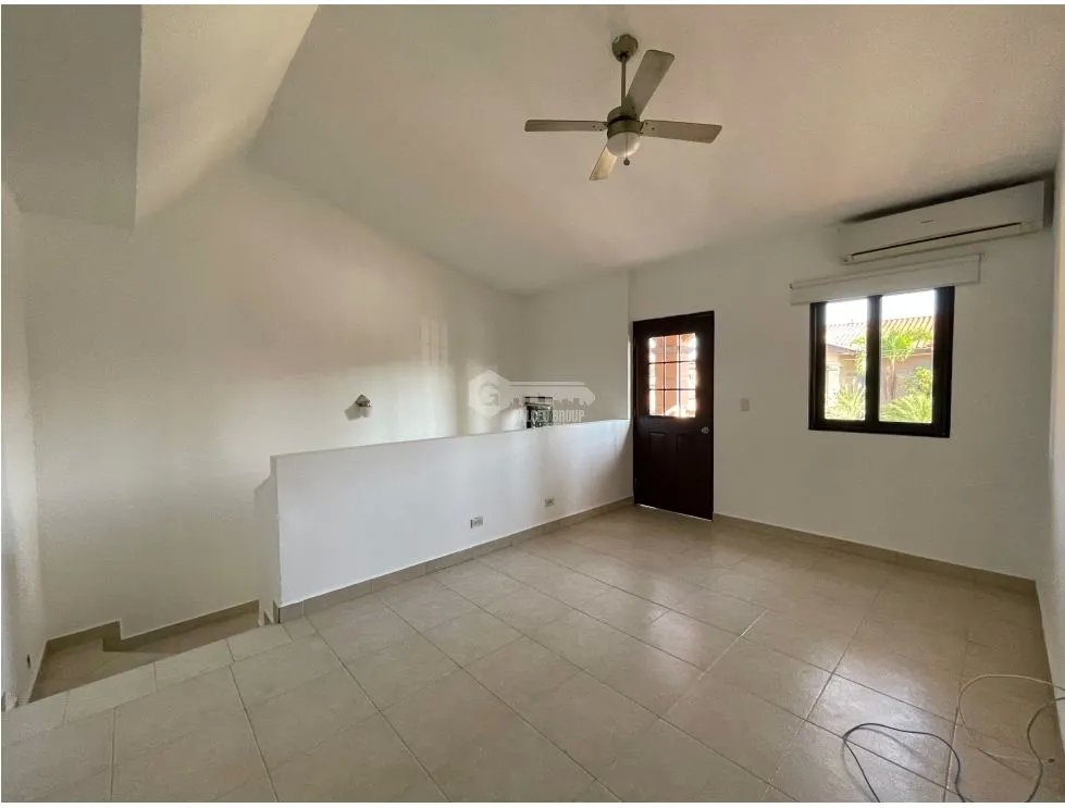 JUAN DIAZ / VERSALLES / 186M / 3 HABITACIONES / 2 BAÑOS / PATIO / DEN