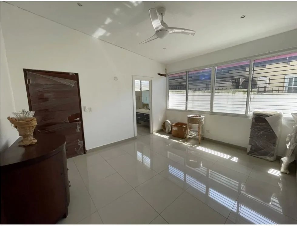 SE VENDE CASA EN SAN FRANCISCO 792M 3 HABITACIONES 2 BAÑOS DUPLEX