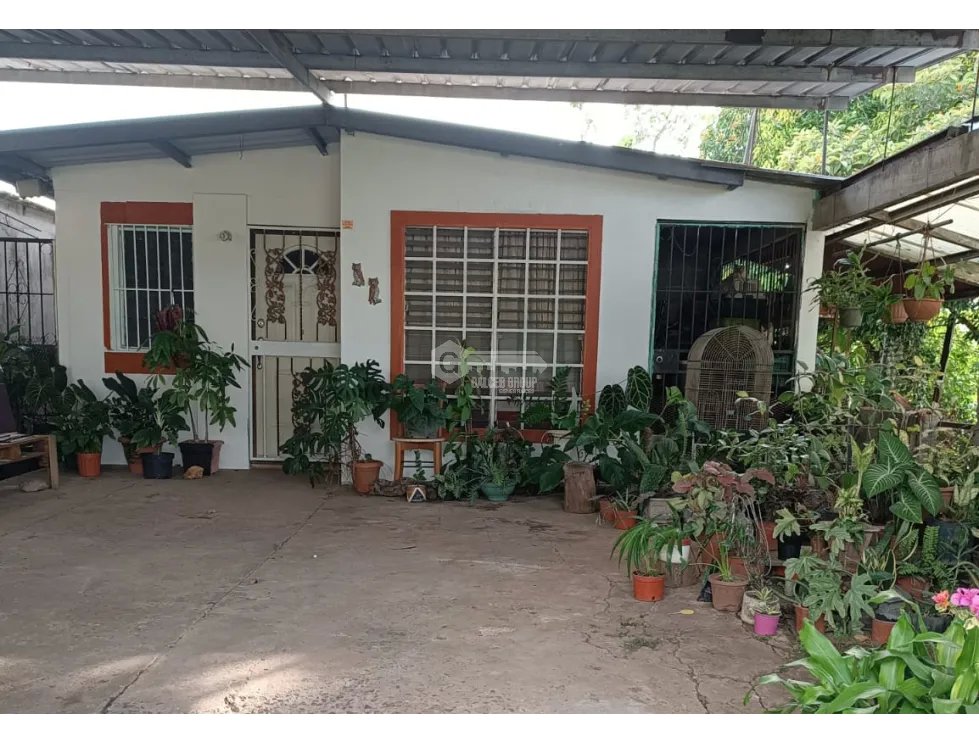 SE VENDE CASA EN ARRAIJAN 230 M2 CON TERRAZA TECHADA