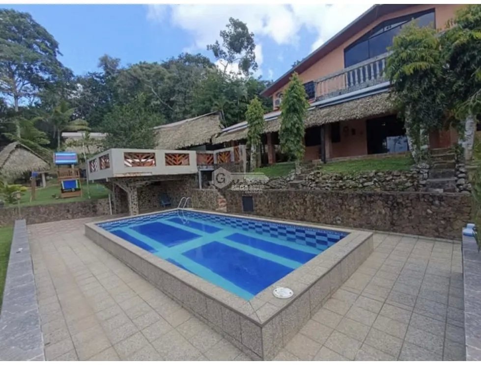 SE VENDE CASA EN CAPIRA EL CACAO 26 HECTAREAS CON PISCINA