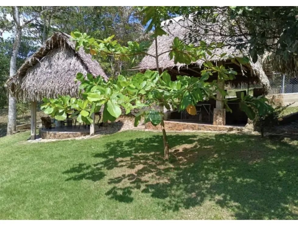 SE VENDE CASA EN CAPIRA EL CACAO 26 HECTAREAS CON PISCINA