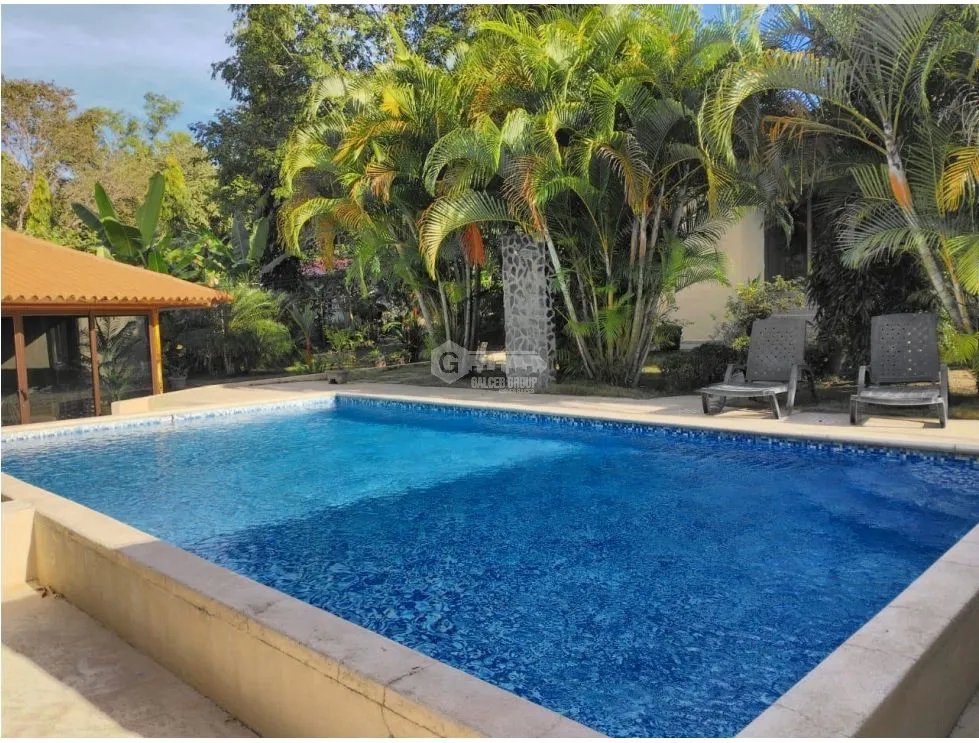SE VENDE CASA EN SAN CARLOS  LAS UVAS 1001 M2 CON PISCINA
