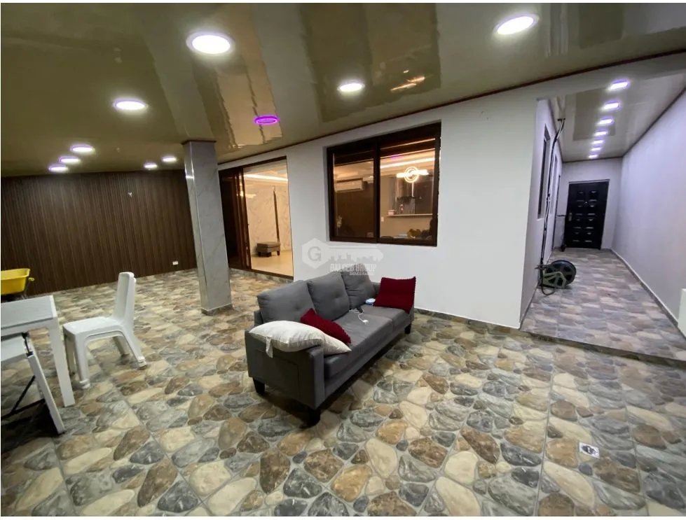 BRISAS DEL GOLF / PH GARDENIAS / 248M2 / 3 HABITACIONES